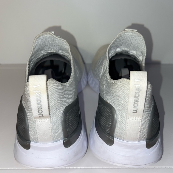Nike React Phantom Run flyknit 2 White / Silver CJ0280-100 Women size 9.5 - Picture 6 of 11